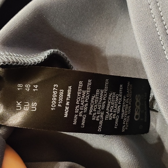 Plunge keyhole pencil formal Dress 👗 🖊️ - Picture 10 of 15